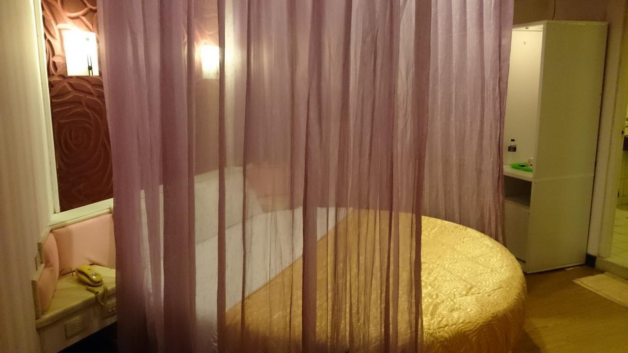 Rido Hotel Taichung Exteriör bild