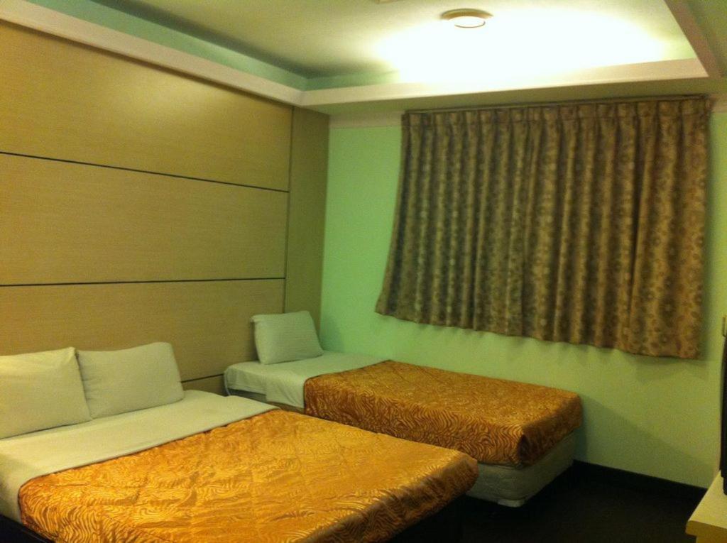 Rido Hotel Taichung Exteriör bild